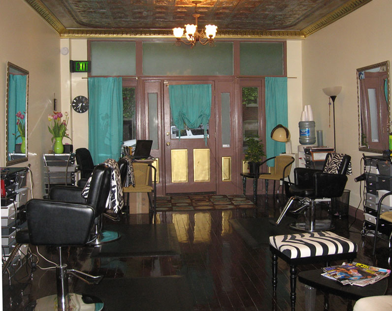 Studio 1622 Hair Salon: Service Image-0 Studio 1622 Hair Salon: Service Image-0